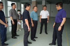 现场查看了拆修进度、设备配